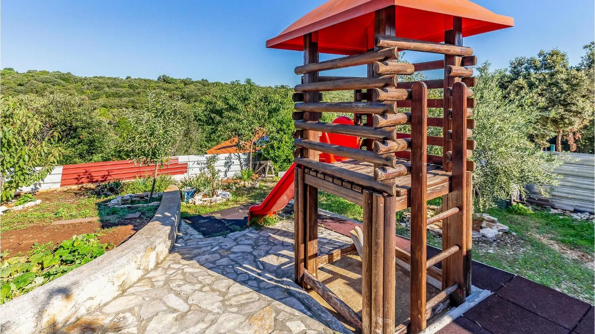 Awesome Apartment In Kavran With Wifi Pavicini