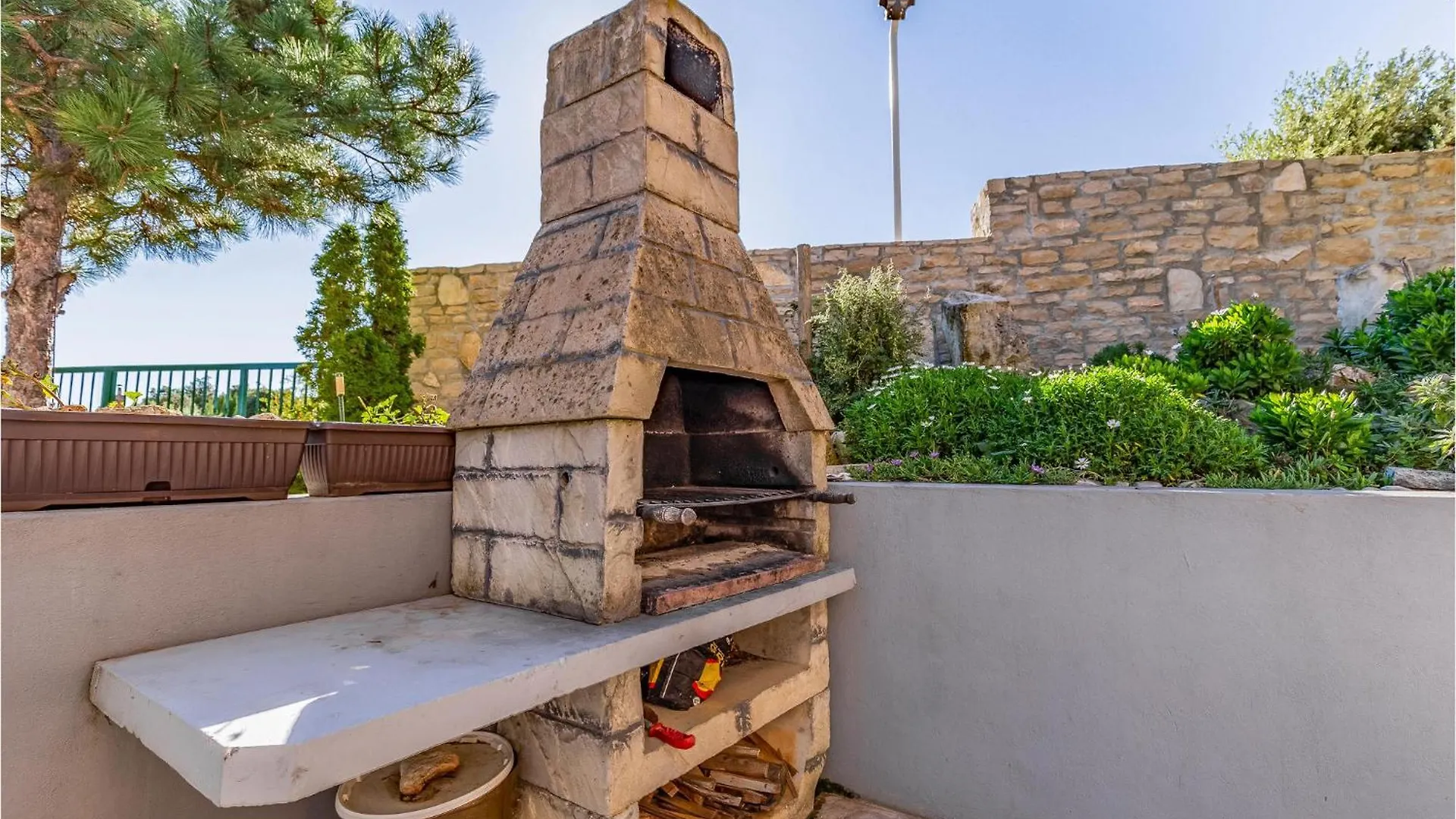 Awesome Apartment In Kavran With Wifi Pavicini